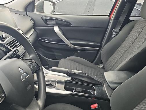 2023 Mitsubishi Eclipse Cross LE