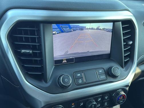 2023 GMC Acadia AWD SLT