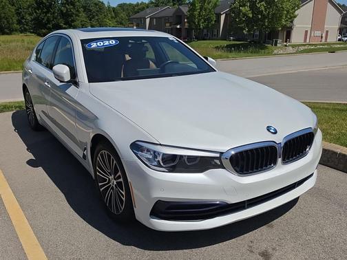 Mineral White Metallic 2020 BMW 530 xDrive