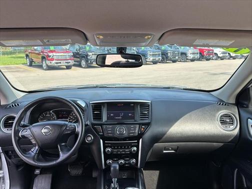 2019 Nissan Pathfinder SV