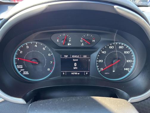 Summit White 2023 Chevrolet Malibu FWD 1LT