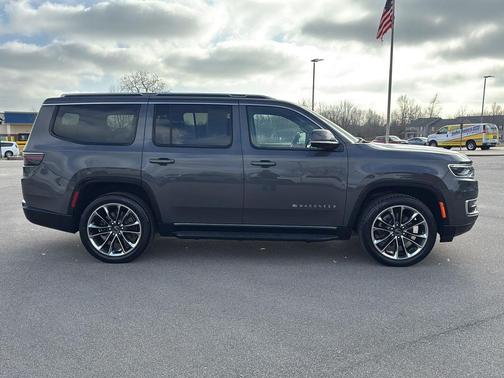 2022 Jeep Wagoneer Series II 4x4