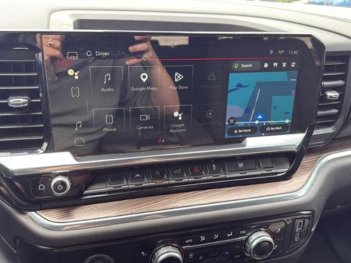 Onyx Black 2023 GMC Sierra 1500 Elevation