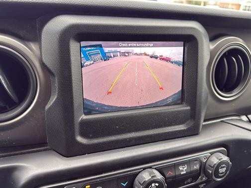 2022 Jeep Wrangler Willys