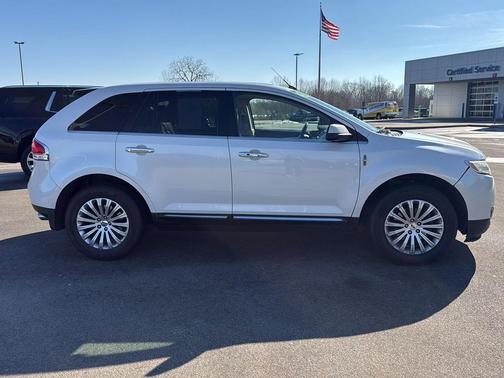 2012 Lincoln MKX Base