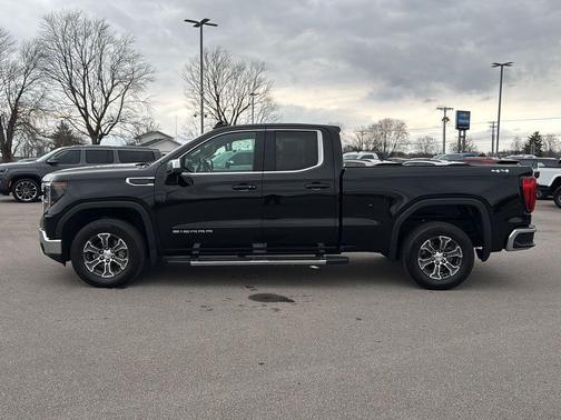 2023 GMC Sierra 1500 SLE