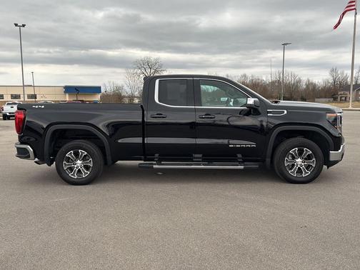 2023 GMC Sierra 1500 SLE