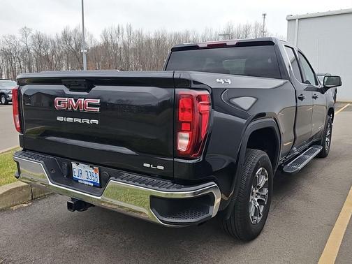 2023 GMC Sierra 1500 SLE