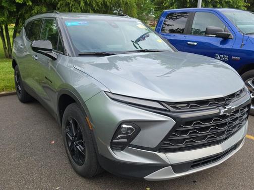 Sterling Gray Metallic 2024 Chevrolet Blazer 2LT