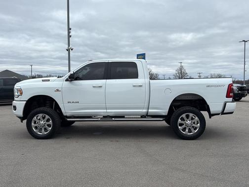 2022 RAM 2500 Big Horn Crew Cab 4x4 6'4' Box