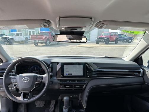2025 Toyota Camry SEDAN