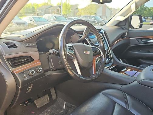 2019 Cadillac Escalade ESV Premium Luxury