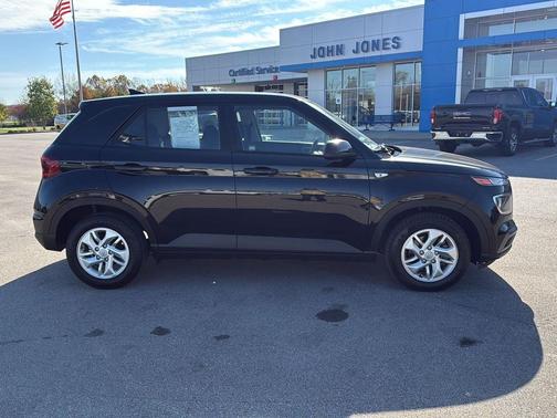 2021 Hyundai VENUE SE