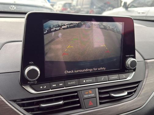 2025 Nissan Altima SV FWD