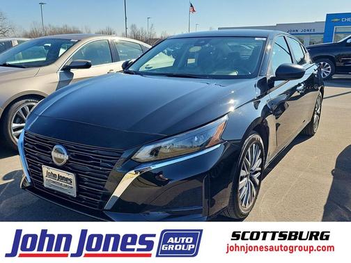 2025 Nissan Altima SV FWD