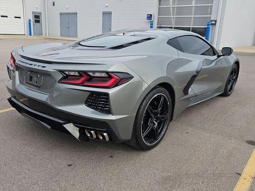2022 Chevrolet Corvette Stingray w/2LT