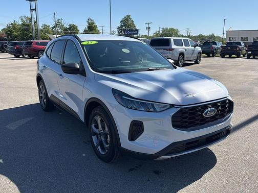 Space Silver 2025 Ford Escape ST-Line