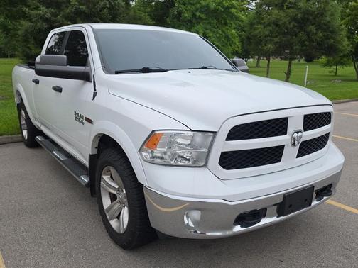 Bright White 2016 RAM 1500 SLT