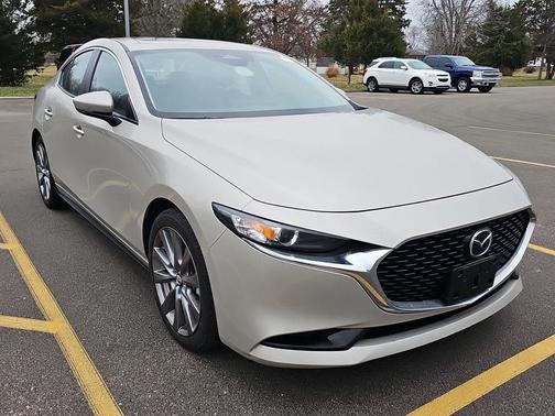 2025 Mazda Mazda3 FWD w/Preferred Package