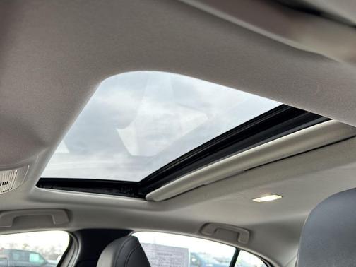 2025 Mazda Mazda3 FWD w/Preferred Package