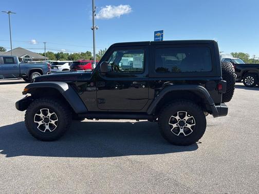 Black Clearcoat 2022 Jeep Wrangler Rubicon