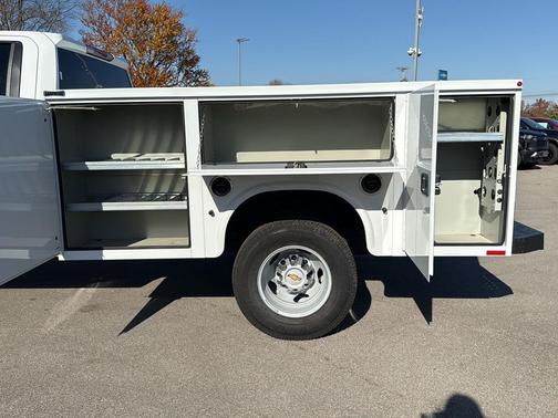 2026 Chevrolet Silverado 3500 4WD CREW CAB 177  WB, 60