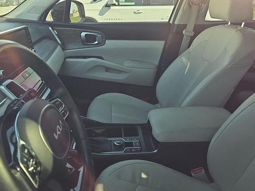 Glacial White Pearl 2022 Kia Sorento EX