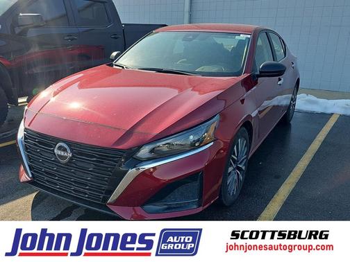 2025 Nissan Altima SV FWD