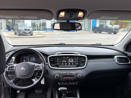 2019 Kia Sorento LX