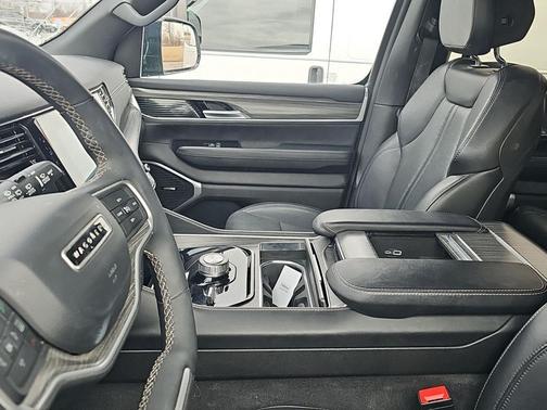 2024 Jeep Wagoneer L Series II 4x4