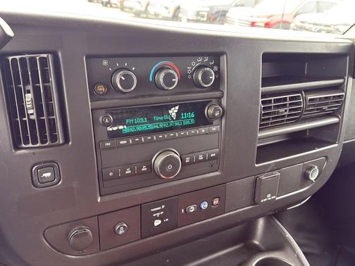 2024 GMC Savana 2500 Work Van