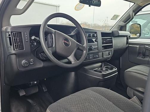 2024 GMC Savana 2500 Work Van