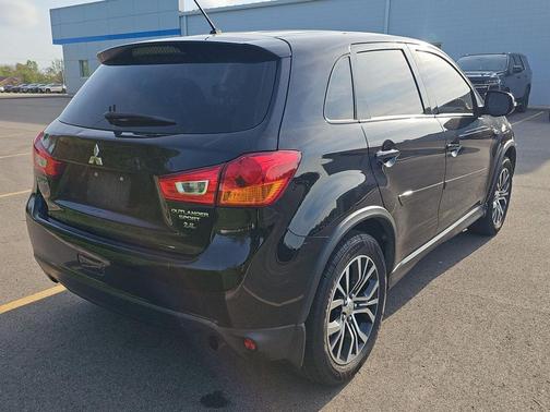 2016 Mitsubishi Outlander Sport 2.4 ES