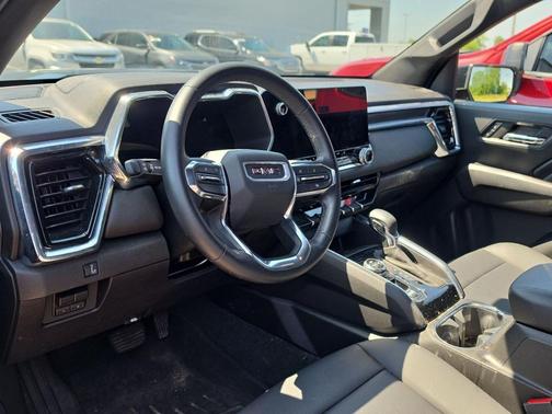 Onyx Black 2024 GMC Canyon Elevation