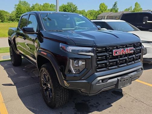 Onyx Black 2024 GMC Canyon Elevation