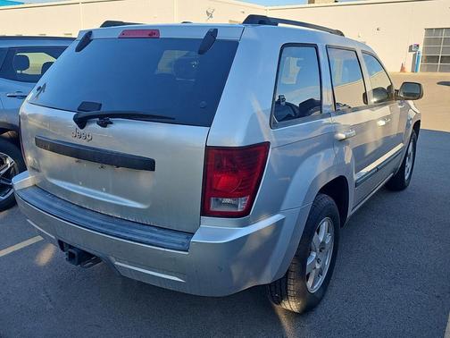 2009 Jeep Grand Cherokee Laredo