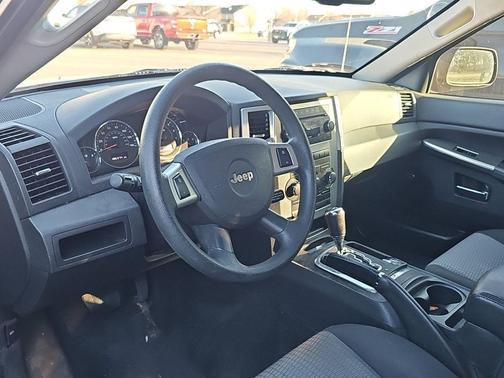 2009 Jeep Grand Cherokee Laredo