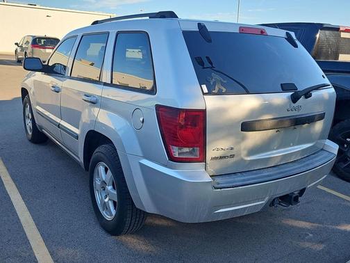 2009 Jeep Grand Cherokee Laredo