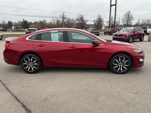 2022 Chevrolet Malibu FWD RS