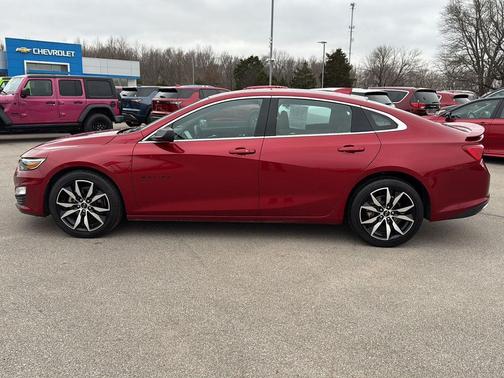 2022 Chevrolet Malibu FWD RS