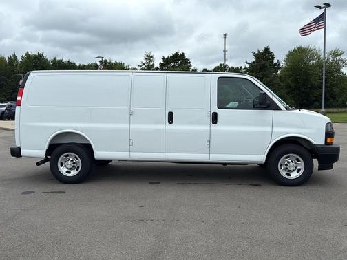 2025 Chevrolet Express 2500 RWD 2500 Extended Wheelbase WT