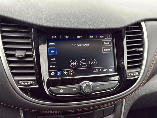 2022 Chevrolet Trax LS