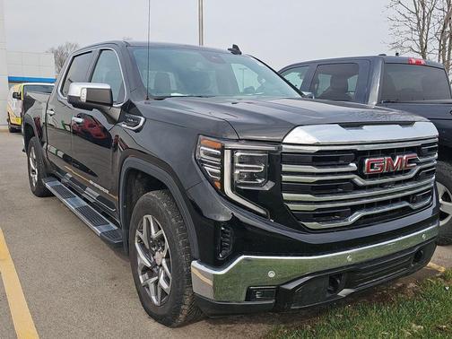 2022 GMC Sierra 1500 SLT