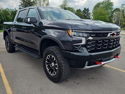 Dark Ash Metallic 2022 Chevrolet Silverado 1500 ZR2