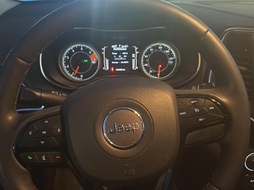 2021 Jeep Cherokee Altitude