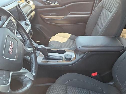 Ebony Twilight Metallic 2017 GMC Acadia SLE-2