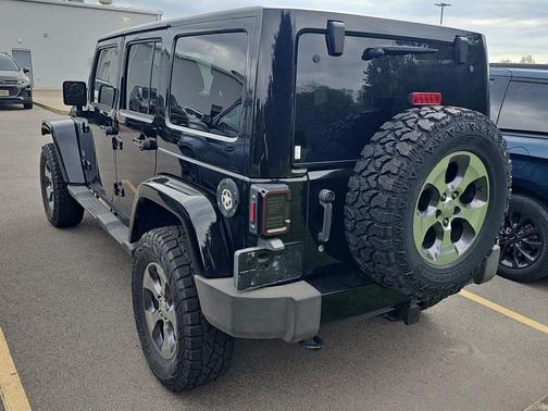 2016 Jeep Wrangler Unlimited Sahara