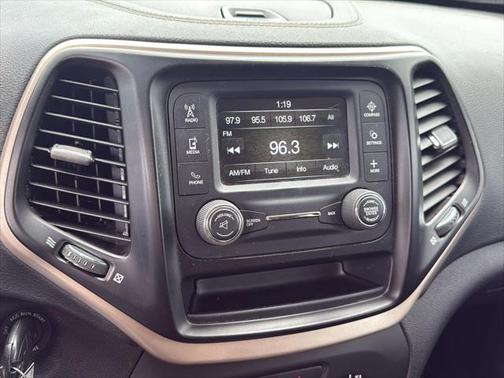 2017 Jeep Cherokee Altitude