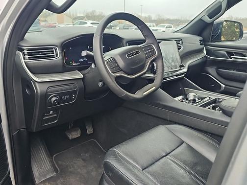 2024 Jeep Wagoneer L Series II 4x4