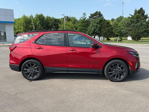 2022 Chevrolet Equinox FWD RS